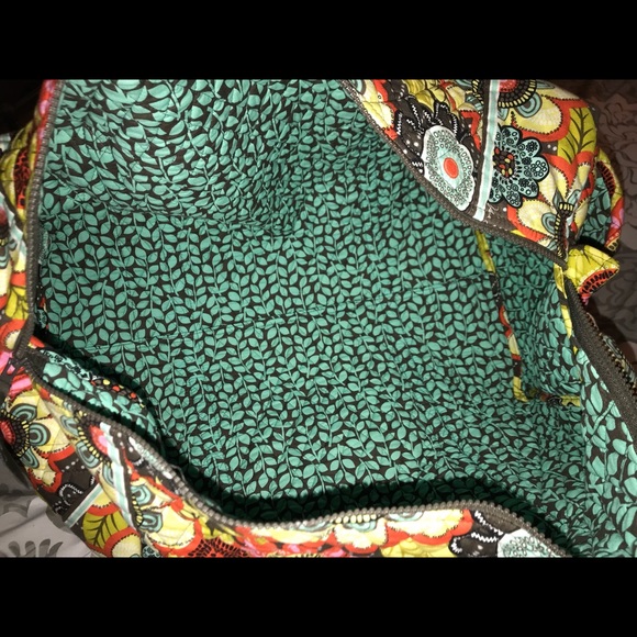 Vera Bradley large travel bag - Picture 3 of 3